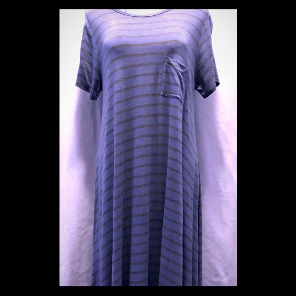 EUC Lularoe  Carly w Front Pocket